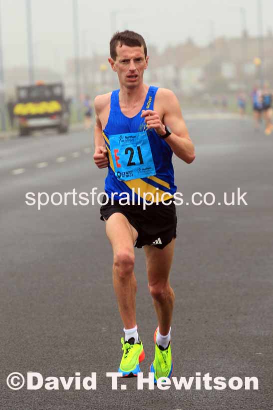 Senior mens 12 Stage 2023 Northern Mens 12 stage and Womens 6 Stage Relays and Young Athletes, Redcar. Photo: David T. Hewitson/Sports for All Pics
